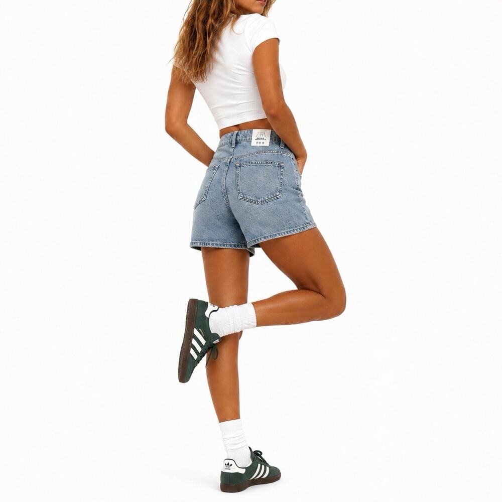 Zara Rigid Mom Jean Shorts Blue Size 2